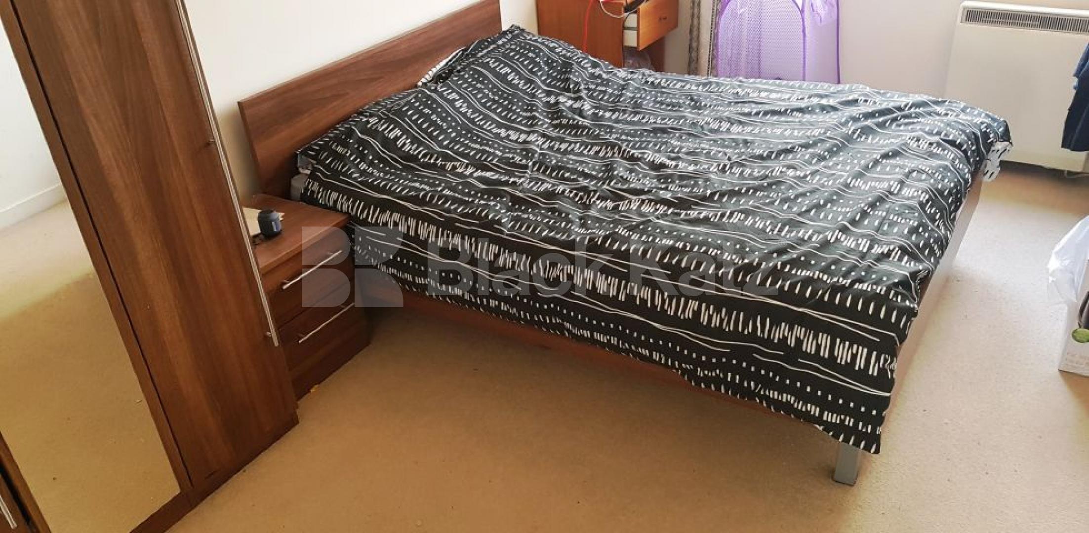 			NEW INSTRUCTION (Includes water rates and gated parking space), 2 Bedroom, 1 bath, 1 reception Apartment			 Old Bellgate Place, Isle of Dogs